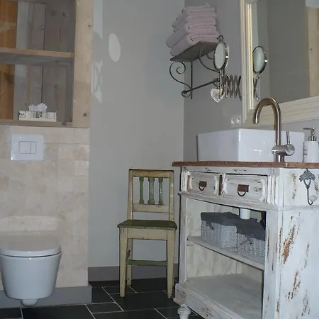 Bed & Breakfast En Aambeeld
